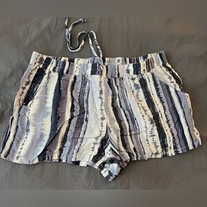 Striped Women's Shorts size XL
